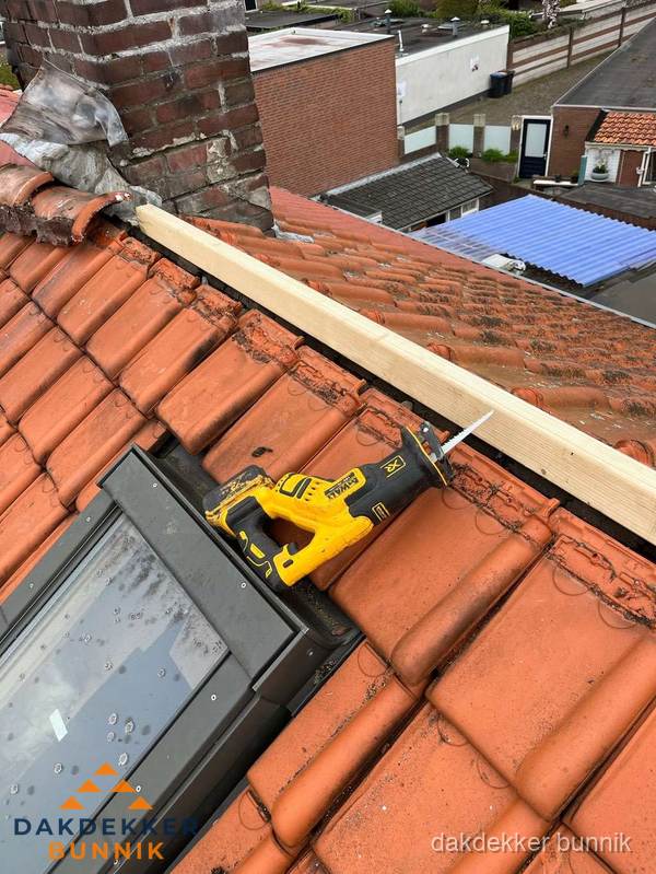 Kosten dak vervangen: werkzaamheden aan pannendak in Bunnik Kosten dak vervangen: werkzaamheden aan pannendak in Bunnik